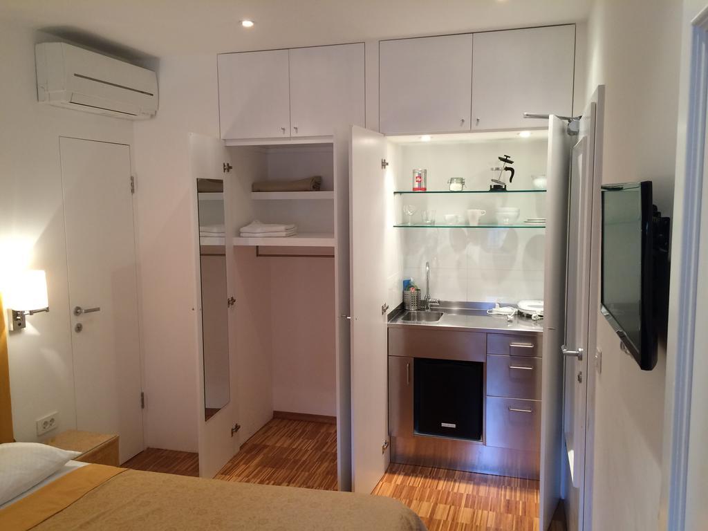 B&B Petra Varl Accommodation Ljubljana Ngoại thất bức ảnh