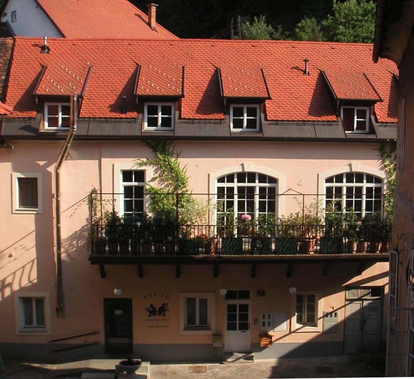 B&B Petra Varl Accommodation Ljubljana Ngoại thất bức ảnh